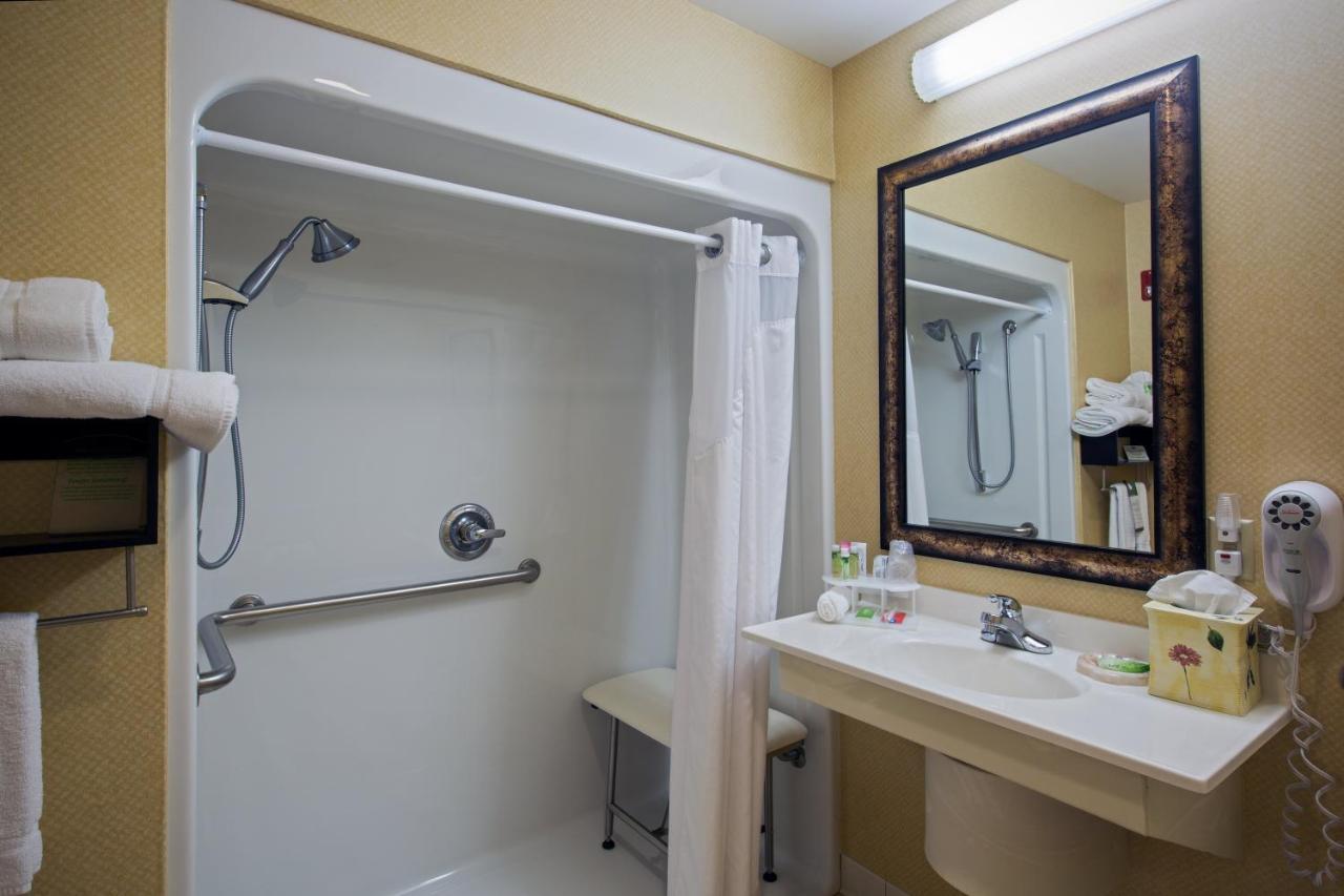 Holiday Inn Express Hotel & Suites Youngstown North-Warren/Niles By Ihg Exterior foto