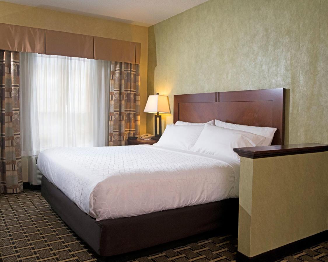 Holiday Inn Express Hotel & Suites Youngstown North-Warren/Niles By Ihg Exterior foto