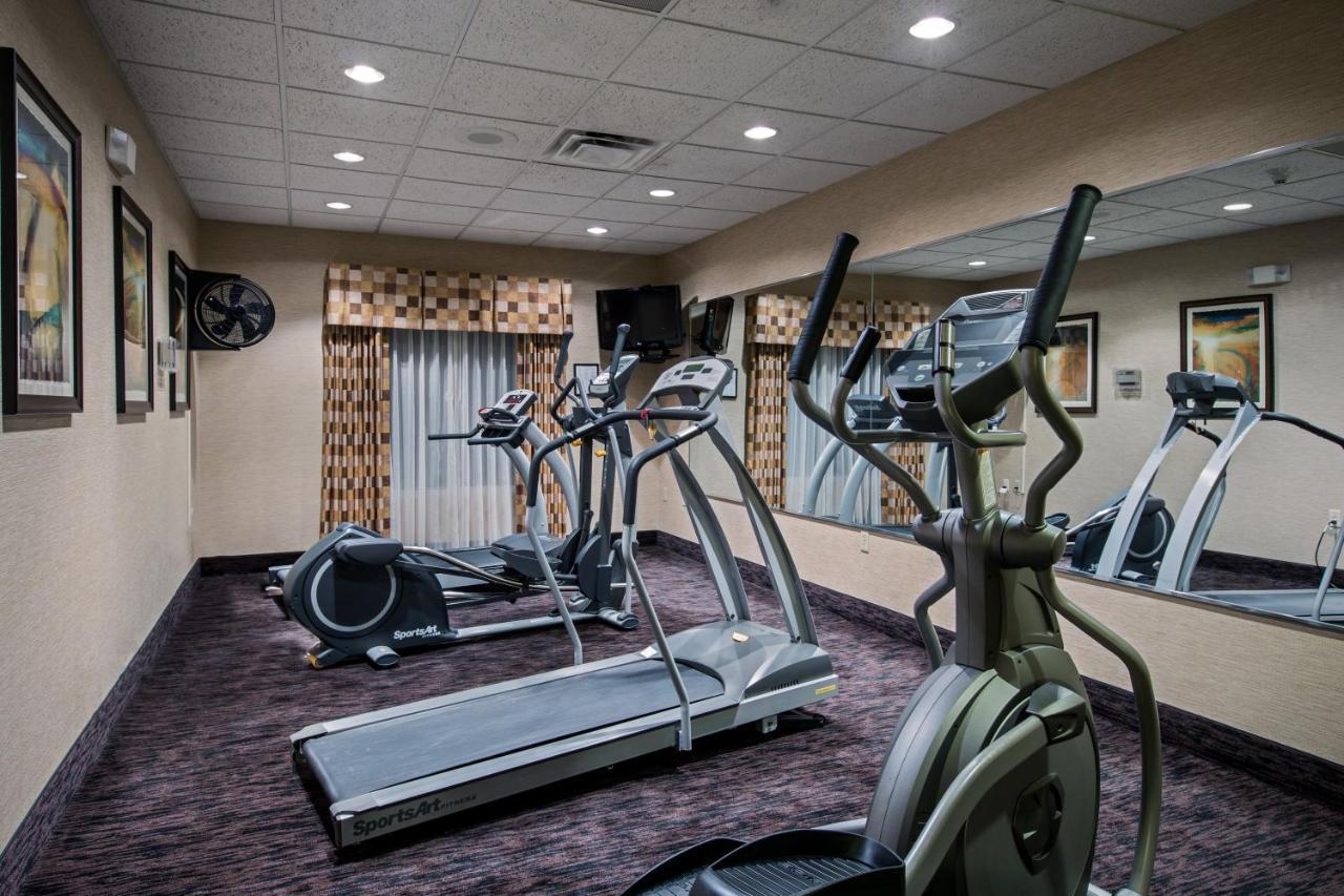 Holiday Inn Express Hotel & Suites Youngstown North-Warren/Niles By Ihg Exterior foto